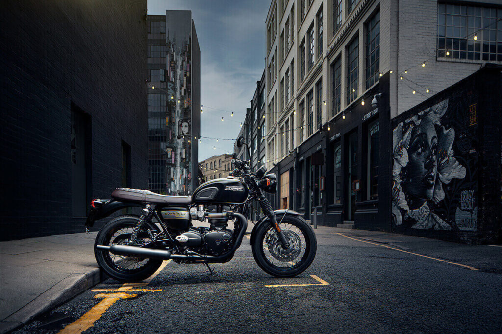 triumph รุ่นไหนดี New Bonneville T120 Black Gold Line Editions