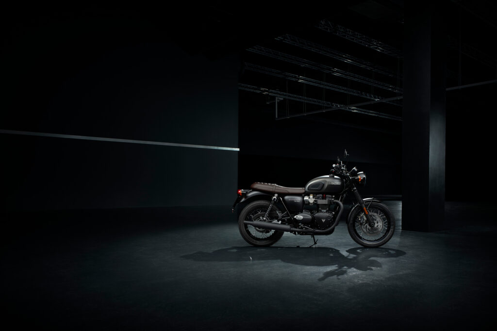 มอเตอร์ไซค์ Triumph SPEED TWIN 900 BONNEVILLE T120 BLACK STEALTH EDITION